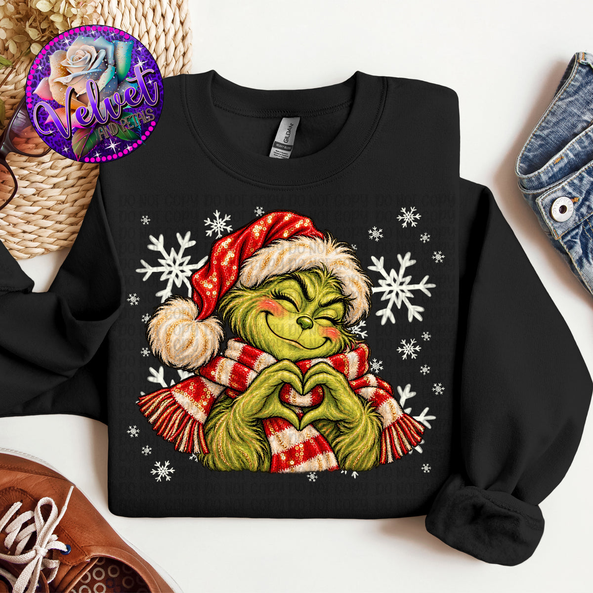 Grinch Heart Hand